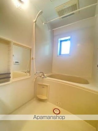 ランウェイ[1R/28m2]のバス