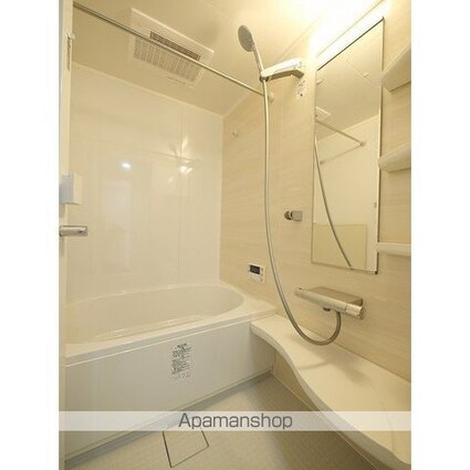 コンフォリア赤羽岩淵[1R/31.7m2]のバス