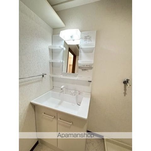 フォレスタ育和の内装写真