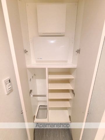LEGALAND三軒茶屋SOUTHの内装写真
