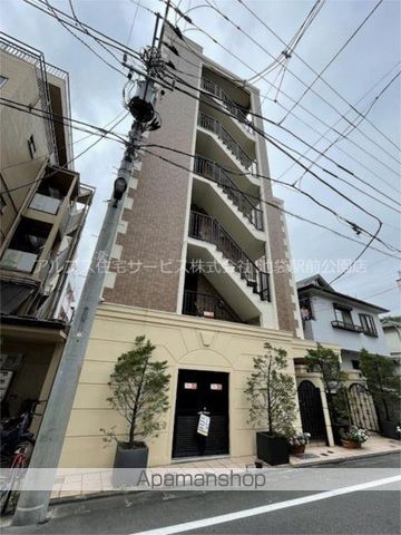 ファーストフィールドの外観写真