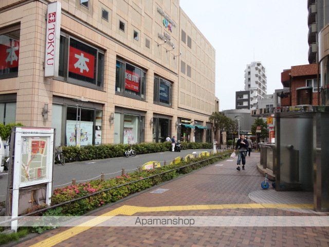 レジディア三軒茶屋IIの周辺写真