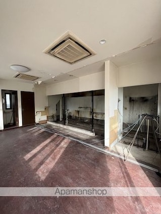 和歌山県和歌山市西高松２丁目[店舗/44.81m2]のリビング・居間