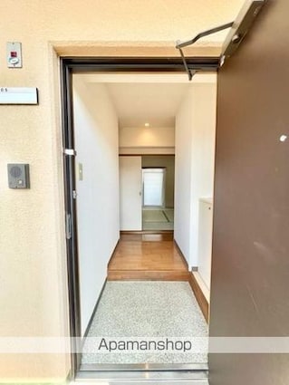 滋賀県大津市唐橋町[2LDK/58.5m2]の玄関
