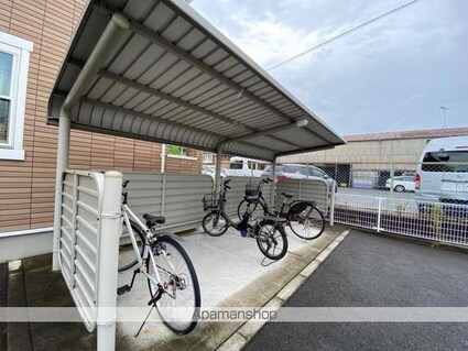 香川県高松市鶴市町[1R/32.94m2]の共用部1
