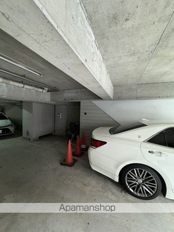 アルファービルのその他写真