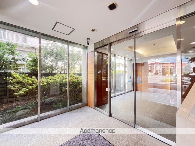 ダイアパレス円山北町の玄関写真