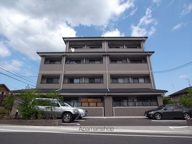 グランツ宝ヶ池の外観写真