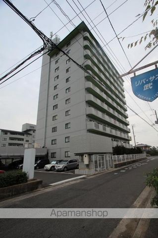 レイクウエストの外観写真