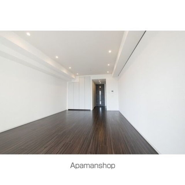 コンフォリア新宿イーストサイドタワー[1R/41.23m2]のリビング・居間1