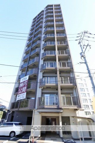 ラルウェンディ縮景園前ウエストの外観写真