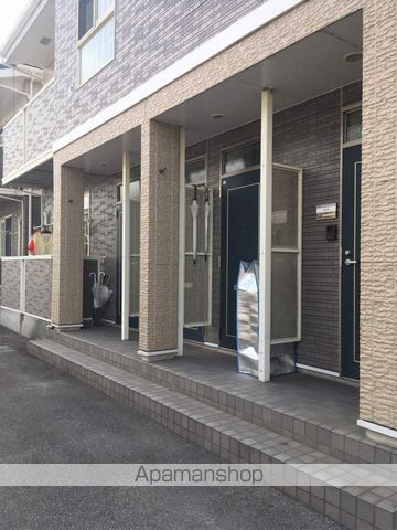 サンヒルズ Bの玄関写真
