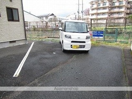 岩手県盛岡市北山１丁目[1K/33.12m2]の駐車場1