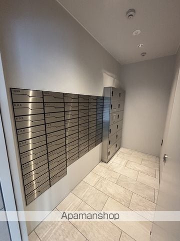 エスリード弁天町NORTH RESIDENCEの玄関写真