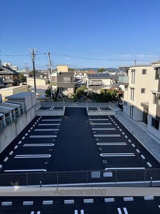 Ｄーｒｏｏｍ宇須　光[1LDK/41.93m2]の駐車場2