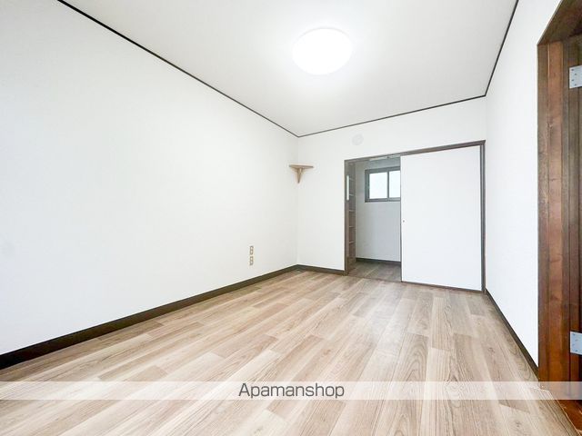 札幌市南区 2階建 築48年の内装写真