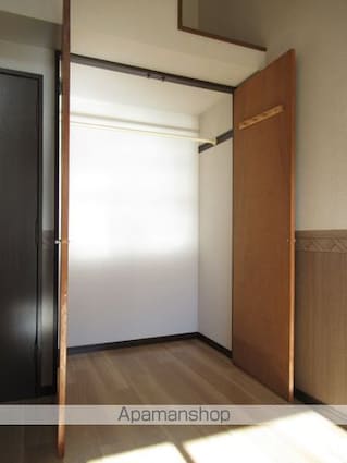 ビクトリースマイル壱番館[1K/18m2]の収納