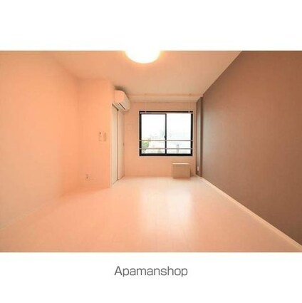 グローリオシェルト桜新町[1R/25.22m2]のリビング・居間