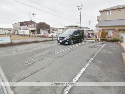 スターレジデンス[2LDK/57.02m2]の駐車場