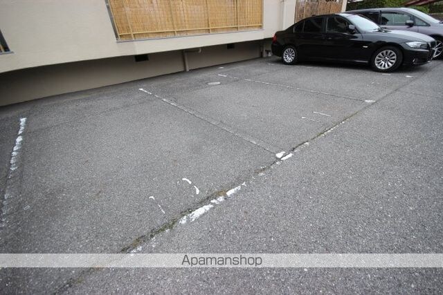 広島県広島市東区中山西２丁目[3DK/55m2]のエントランス