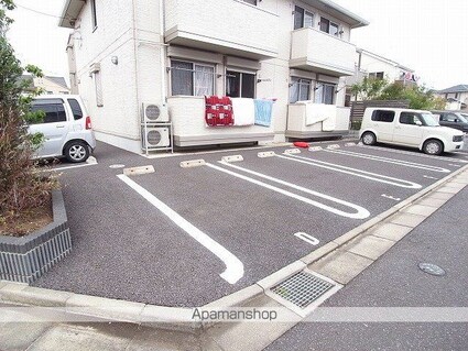 フォレストヒルズ[1LDK/45m2]の駐車場1