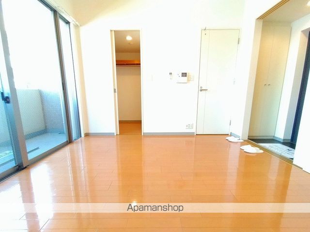 ドゥーエESAKAIの内装写真