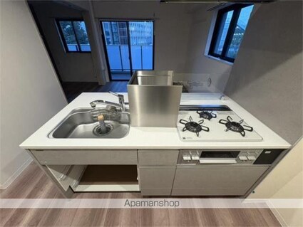 ＲＯＯＴｓ　Ｓｈｉｎｊｕｋｕ　Ｗａｋａｍａｔｓｕｃｈｏ（ルーツシ[2LDK/45.08m2]のキッチン