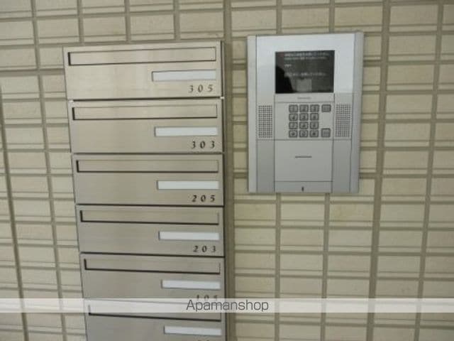 リアン トゥールのその他写真
