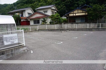 フィオーレ[2LDK/57.02m2]の駐車場