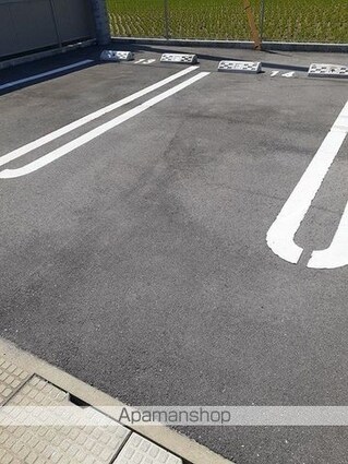 パティオⅢ[2DK/53.57m2]の駐車場