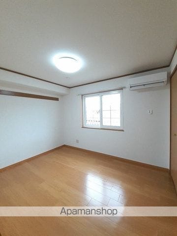 シャンゼリゼ弐番館の内装写真