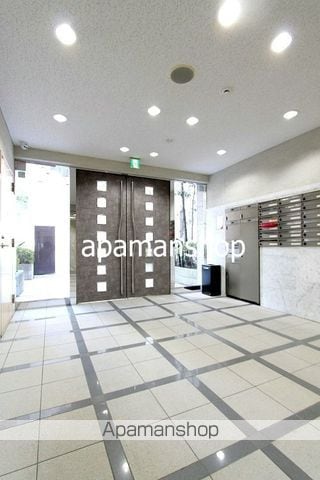 シティスパイア靭公園の玄関写真