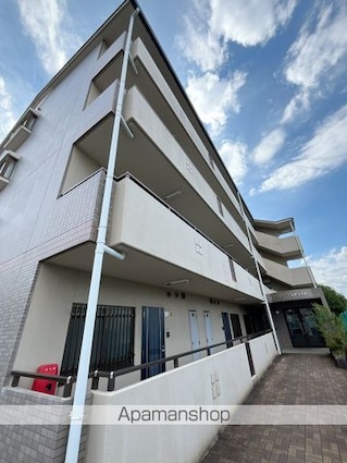 ヴィラアンドゥミル[3DK/56.1m2]の外観5