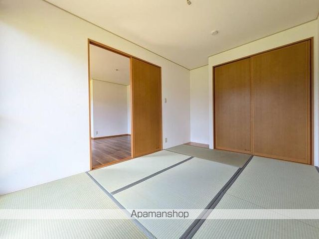ヴェルドミールKの内装写真
