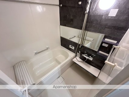 Ｐａｌａｉｓ　Ｐｏｉｒｅ（パレ・ポワール）　Ｂ棟[2LDK/58.37m2]のバス