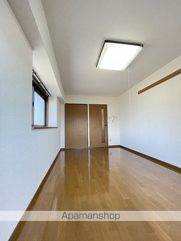 ロイヤルハイツ上熊本の内装写真