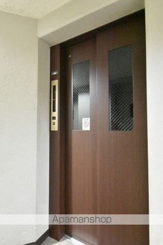アーベインハウス中の島の内装写真