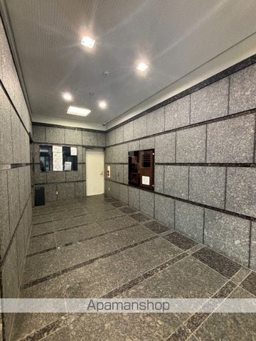 サンシャイン高円寺の玄関写真