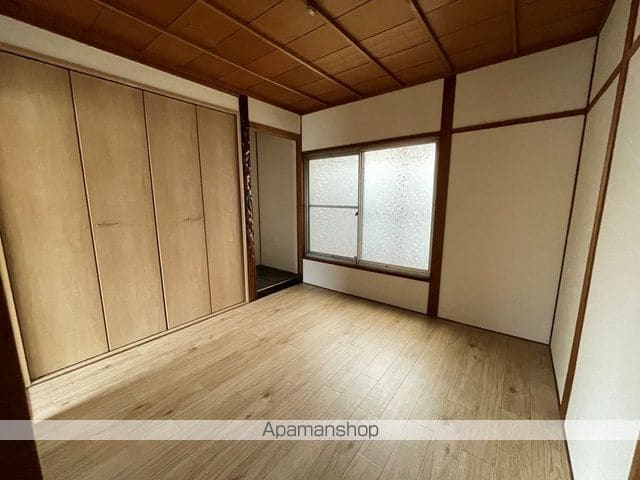 安堂町連棟貸家の内装写真