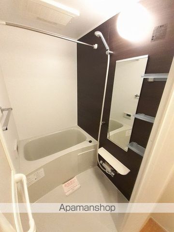 ジョビアル コートの内装写真
