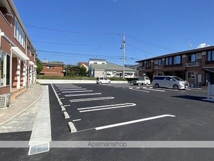 愛媛県新居浜市新須賀町２丁目[2LDK/52.81m2]の外観2