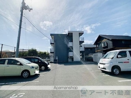レオパレス和泉南[1K/19.87m2]の駐車場