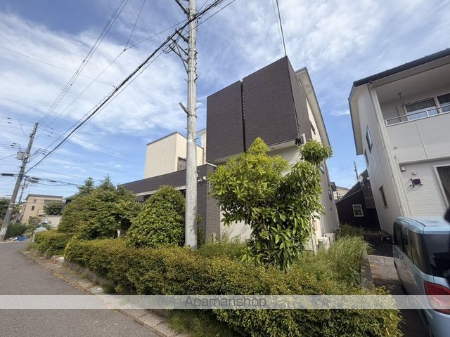 プロフA棟の外観写真