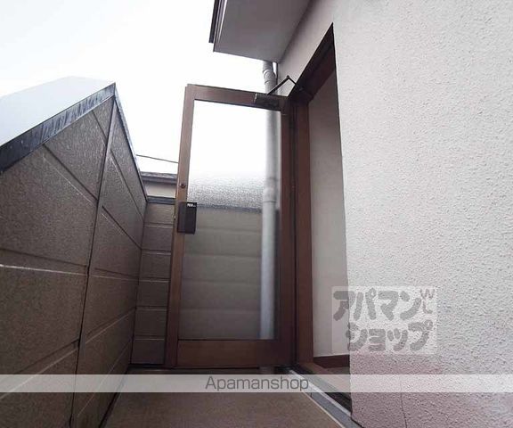 センチュリープラザ丹波橋の玄関写真