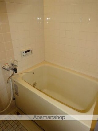 和歌山県和歌山市屋形町１丁目[2DK/41.61m2]のバス