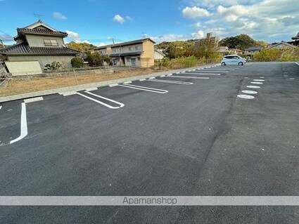 ミョー・インペリアル[1LDK/41.86m2]の駐車場