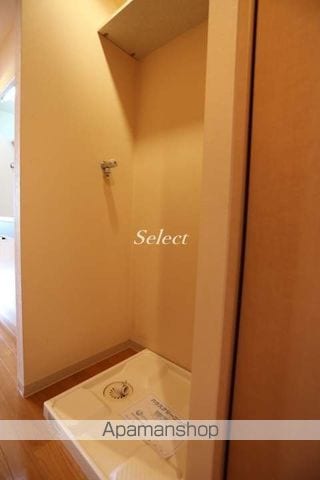 ヨコハマKYTビルディングの内装写真