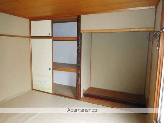 西賀茂大栗町貸家の内装写真