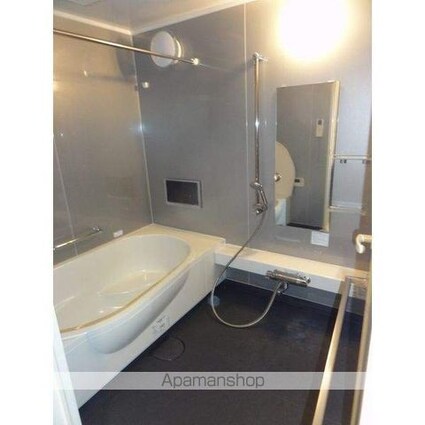 愛知県名古屋市東区泉３丁目[2LDK/59.33m2]のバス