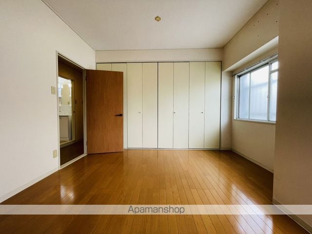 セブン仲田の内装写真